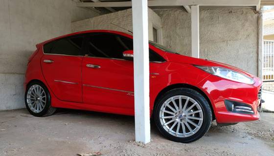 FORD FIESTA 1.0 ECOBOOST TITANIUM PLUS HATCH 12V GASOLINA 4P POWERSHIFT FORD FIESTA 1.0 ECOBOOST TITANIUM PLUS HATCH 12V GASOLINA 4P POWERSHIFT